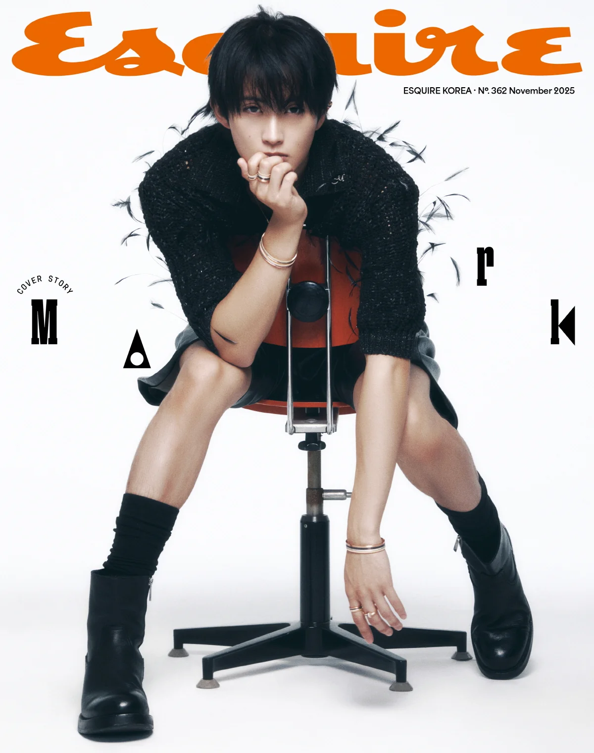 Esquire Magazine Korea November 2025 NCT Mark - Image 3