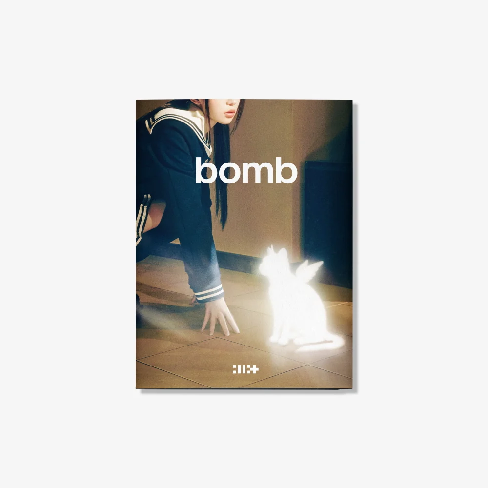 ILLIT - 3rd Mini Album bomb (Weverse Albums version)
