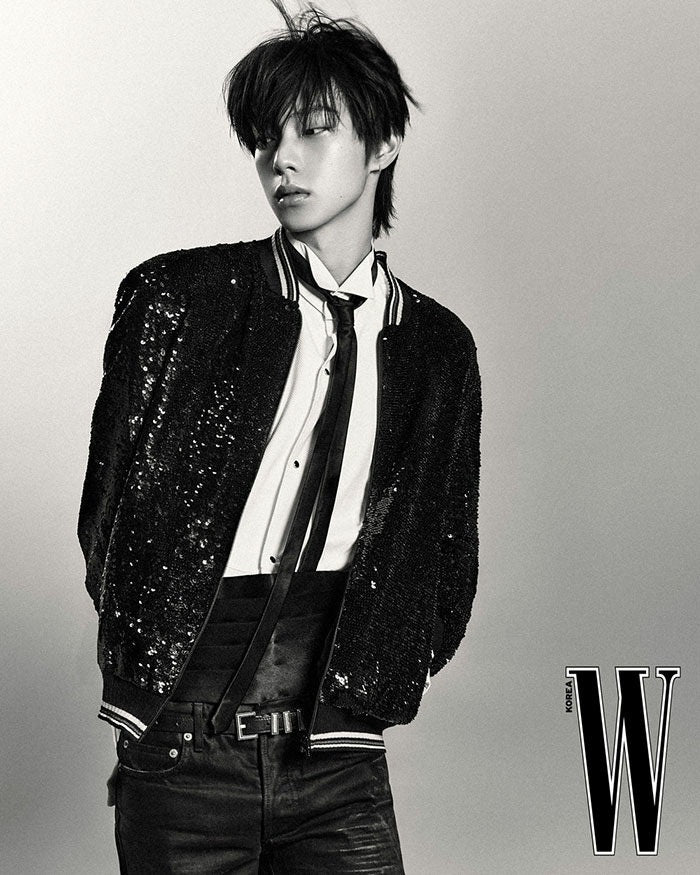 W volume13 Magazine Korea January 2026 [Random ver.] - Image 4